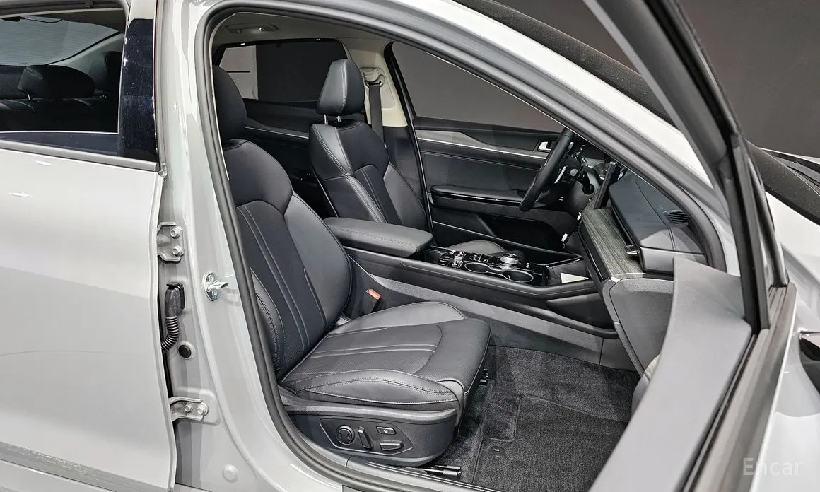 Фото 12 - Kia K5