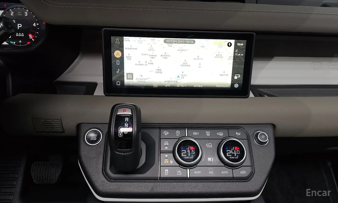 Фото 14 - Land Rover Defender