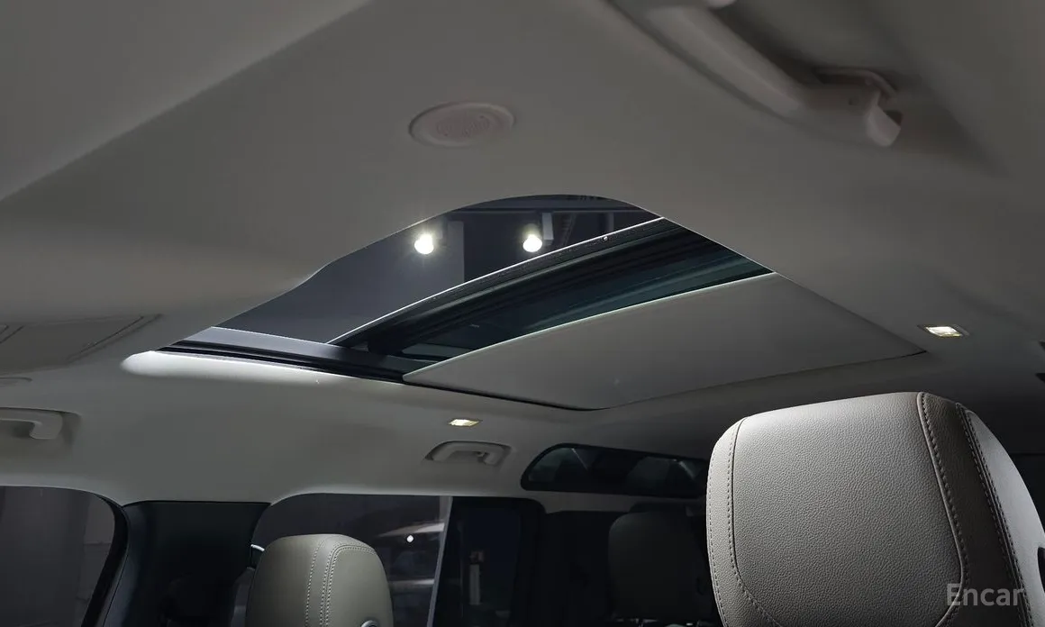 Фото 18 - Land Rover Defender