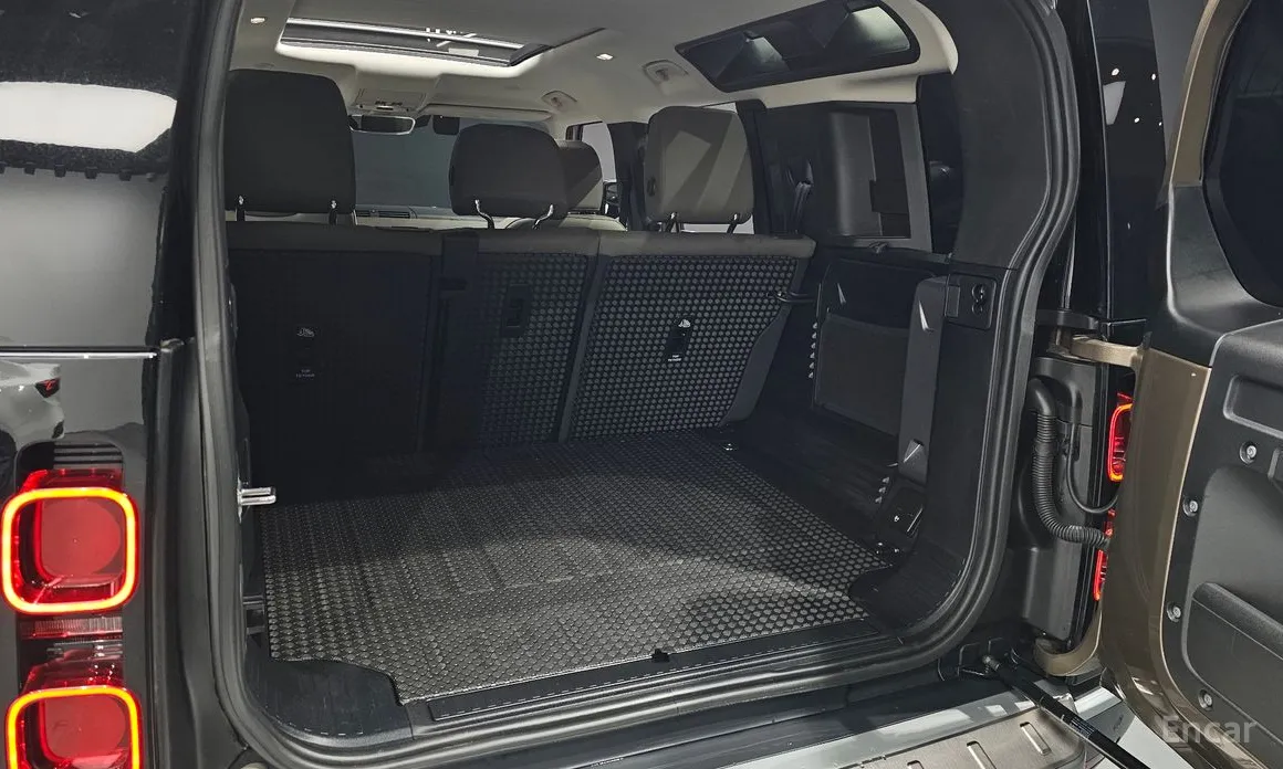 Фото 20 - Land Rover Defender