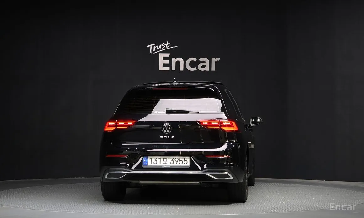 Фото 4 - Volkswagen Golf