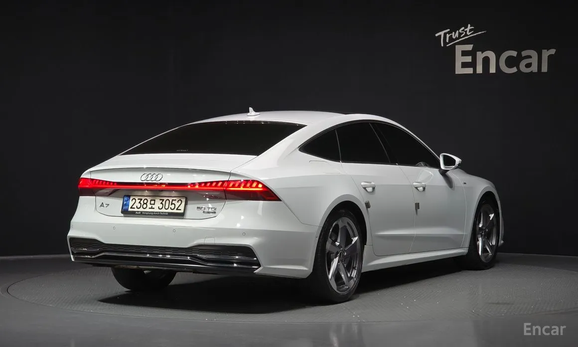 Фото 2 - Audi A7