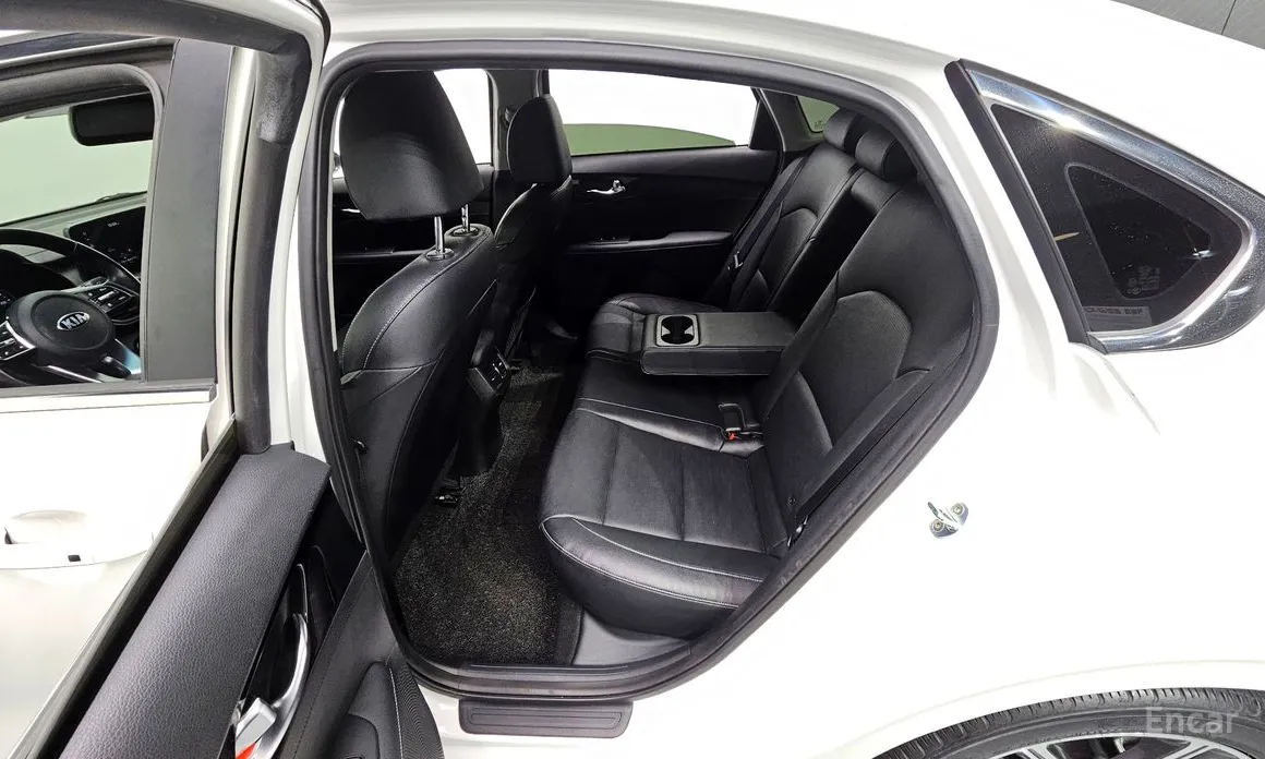 Фото 11 - Kia K3