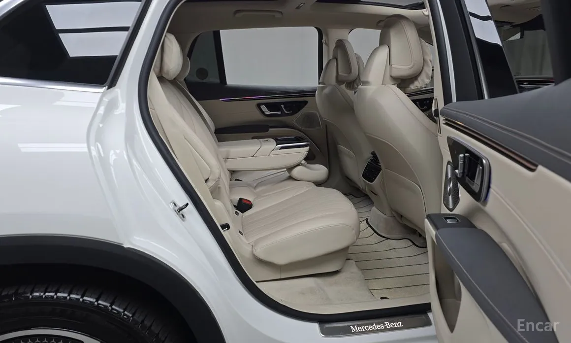 Фото 12 - Mercedes-Benz EQS