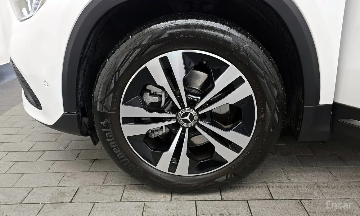 Фото 5 - Mercedes-Benz GLA-Class