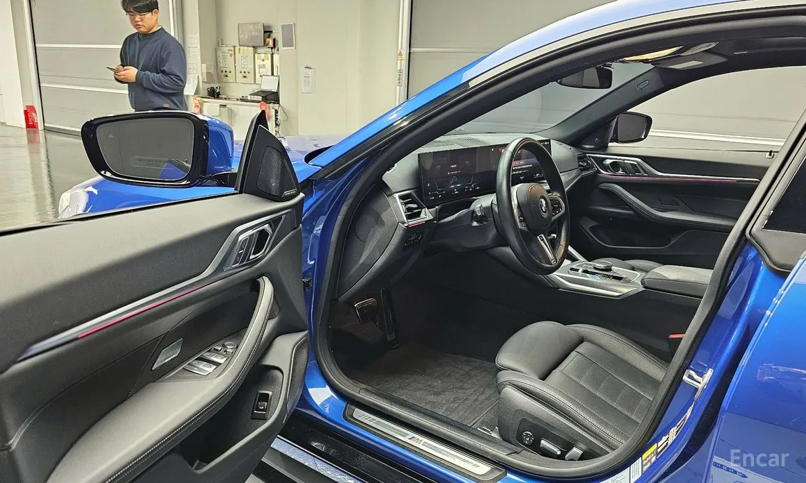 Фото 10 - BMW i4