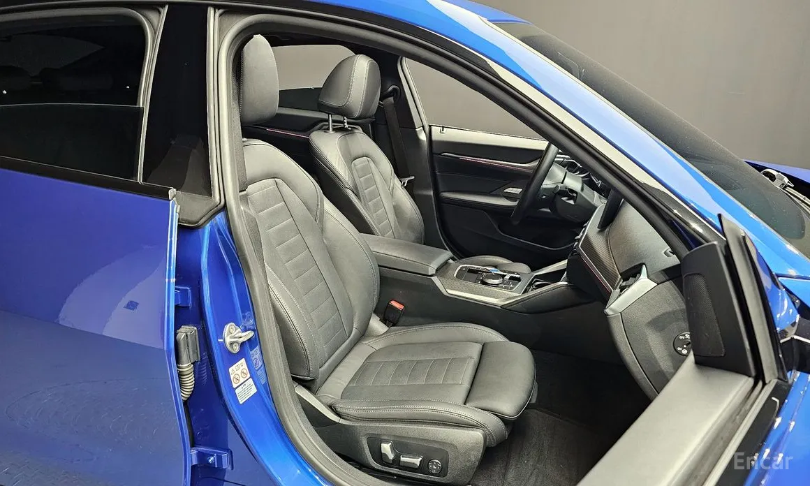 Фото 12 - BMW i4