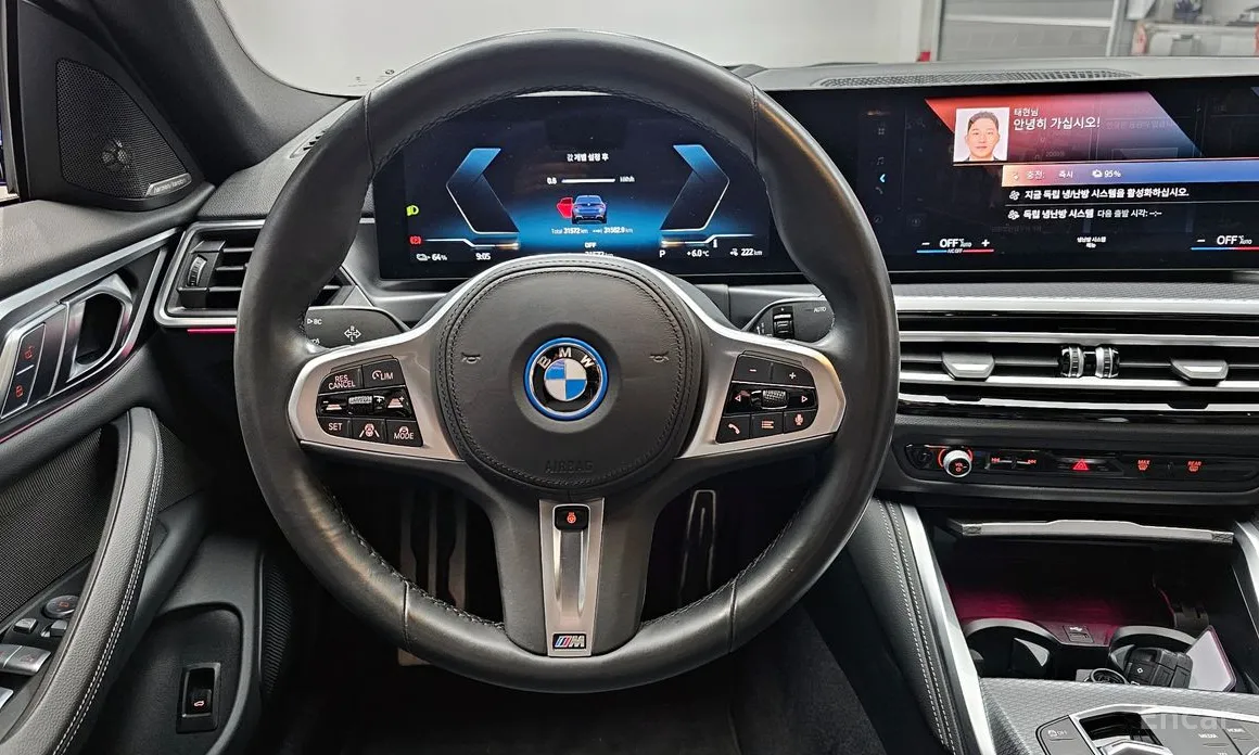 Фото 13 - BMW i4