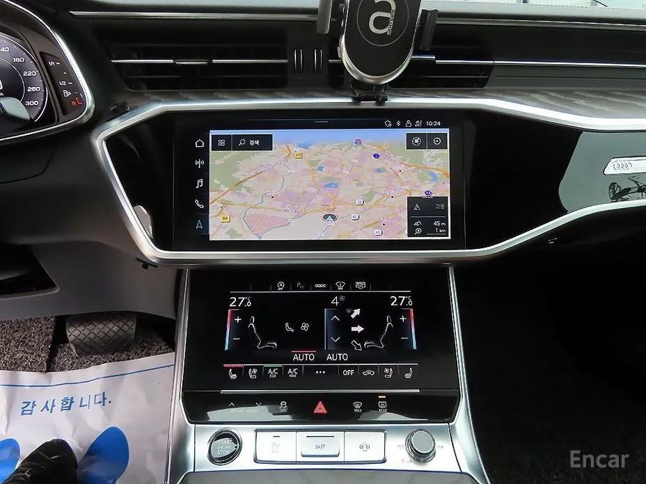 Фото 13 - Audi A6