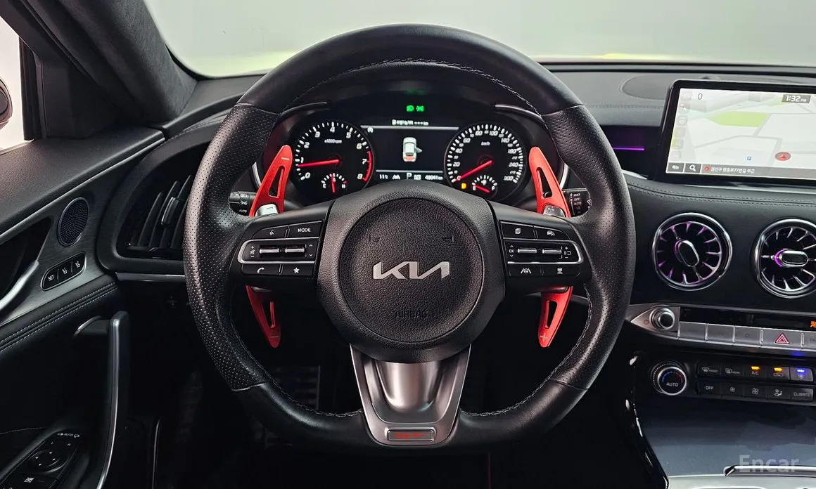 Фото 13 - Kia Stinger