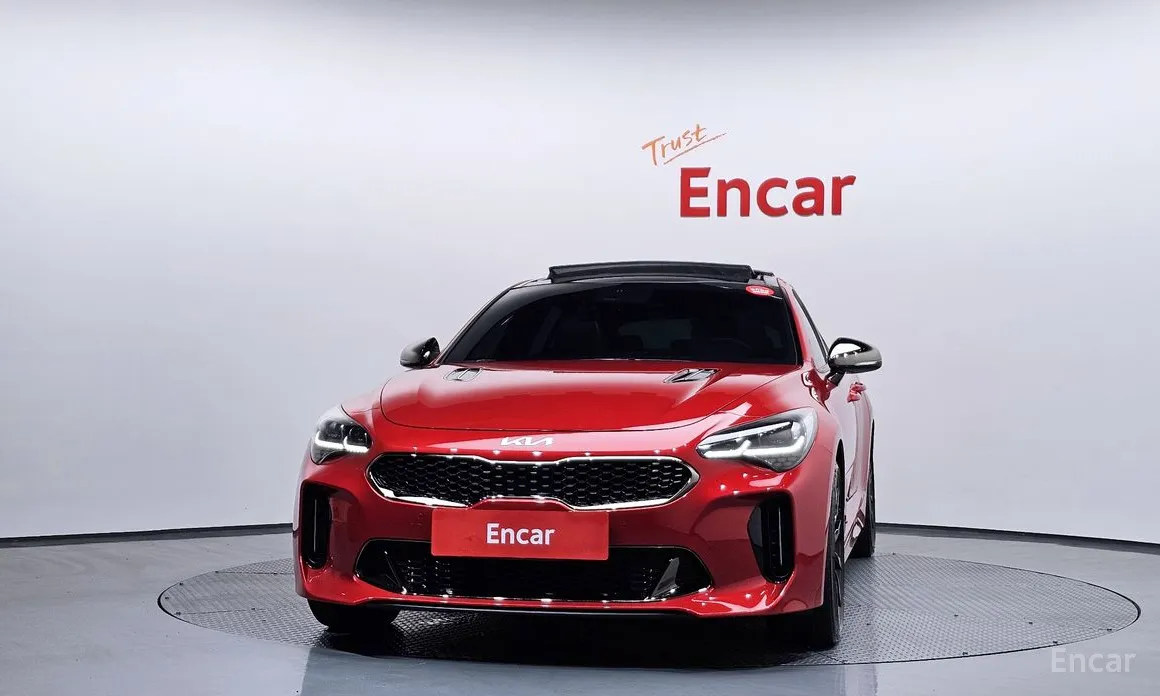 Фото 3 - Kia Stinger