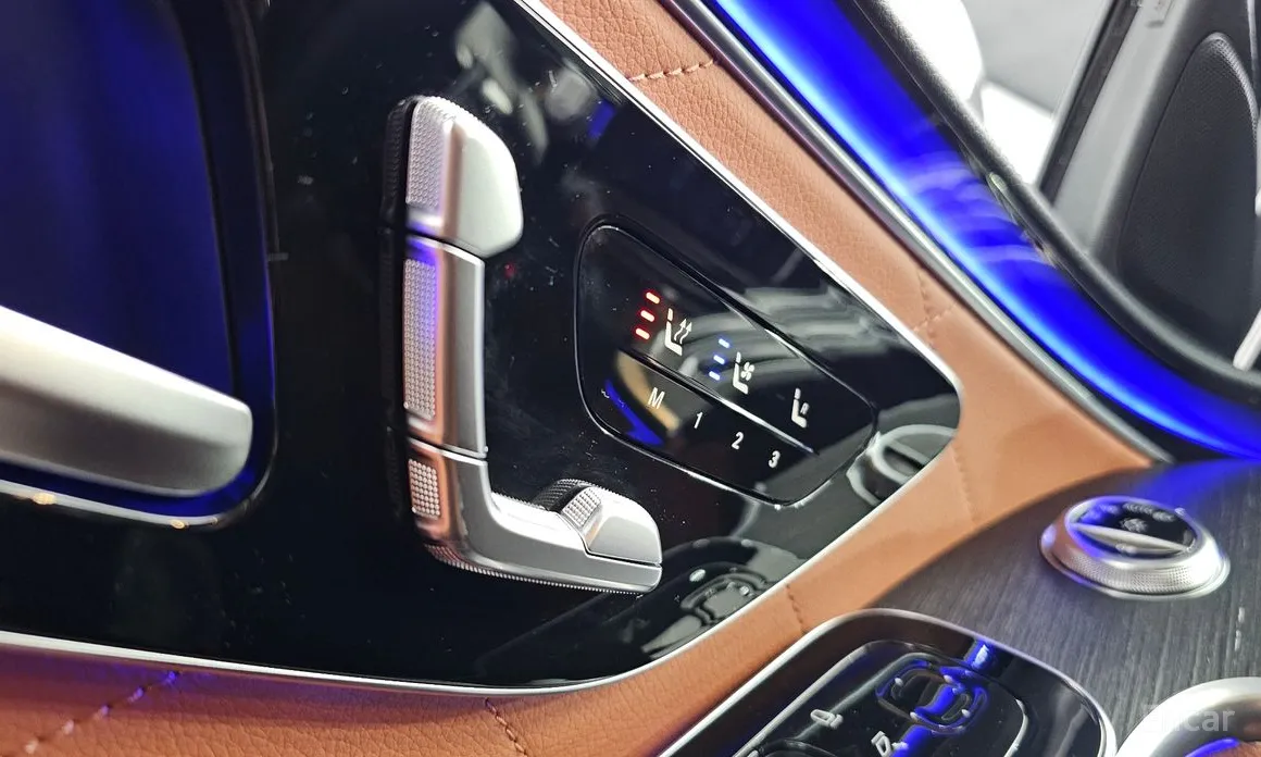 Фото 20 - Mercedes-Benz S-Class