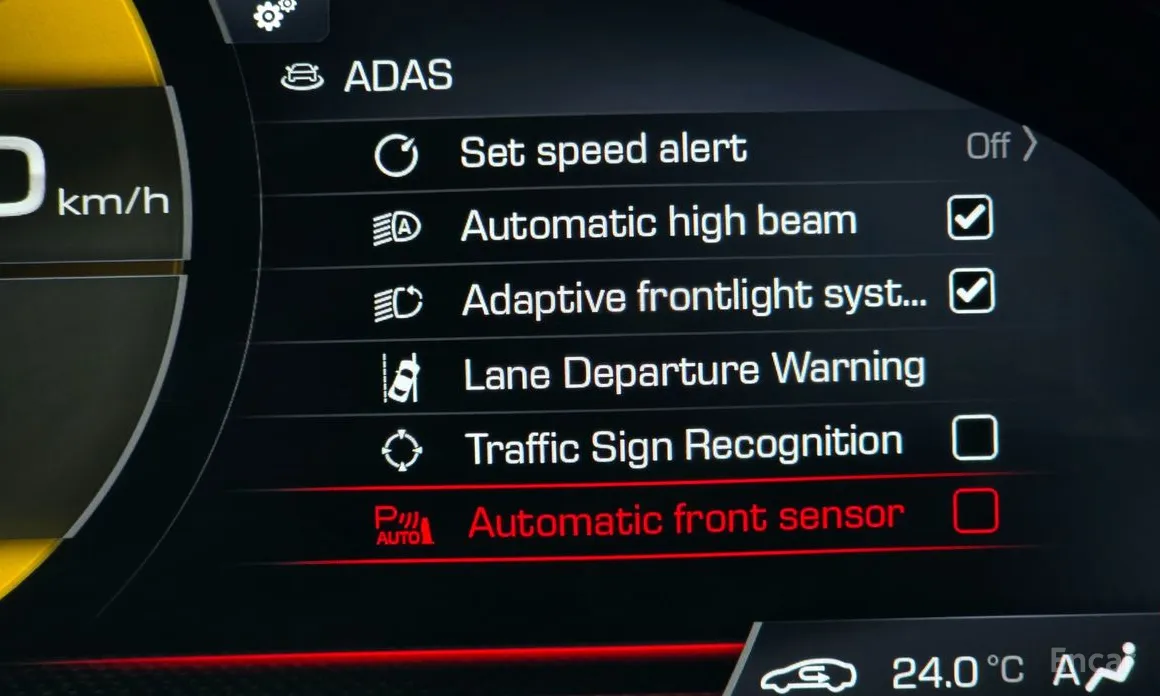 Фото 16 - Ferrari Roma