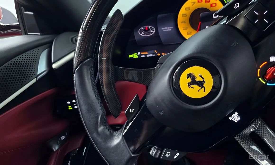 Фото 18 - Ferrari Roma