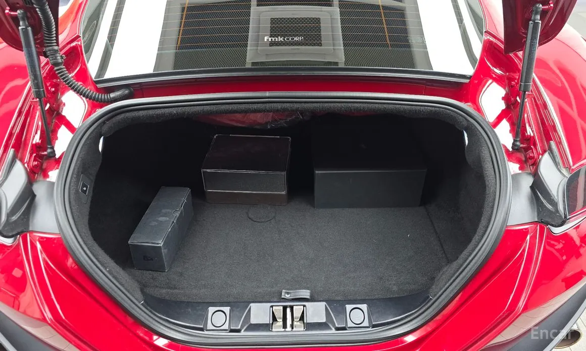 Фото 20 - Ferrari Roma