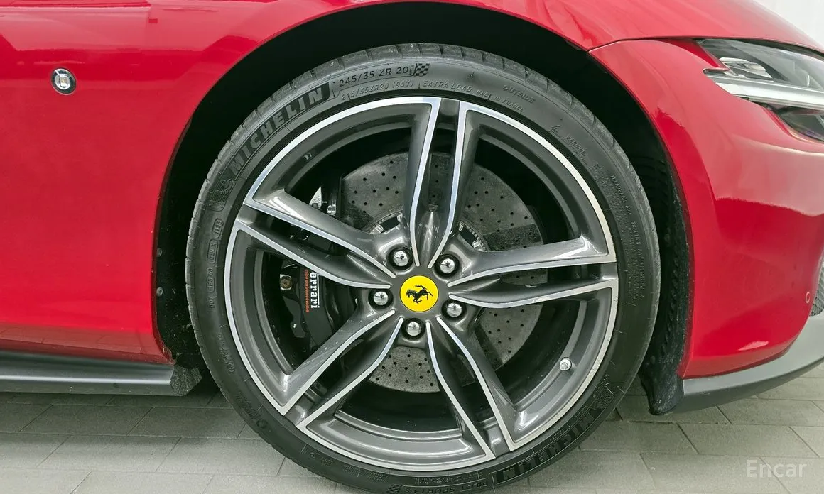 Фото 5 - Ferrari Roma