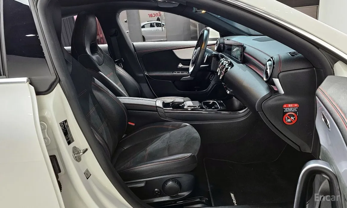 Фото 10 - Mercedes-Benz CLA-Class