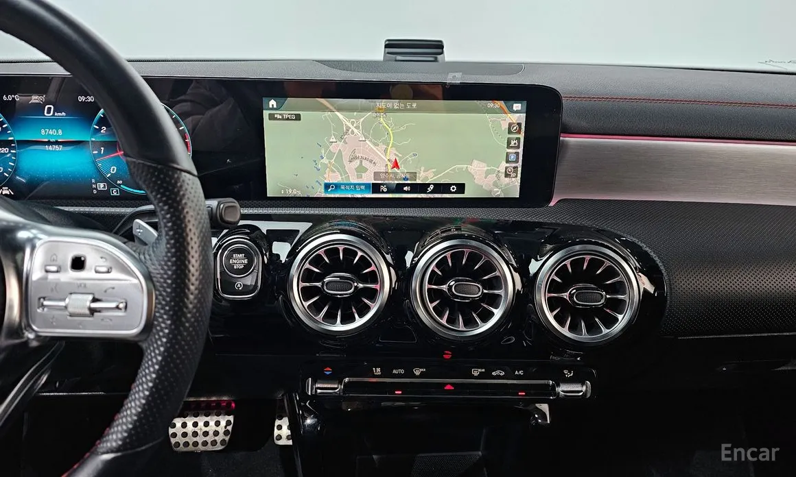 Фото 14 - Mercedes-Benz CLA-Class