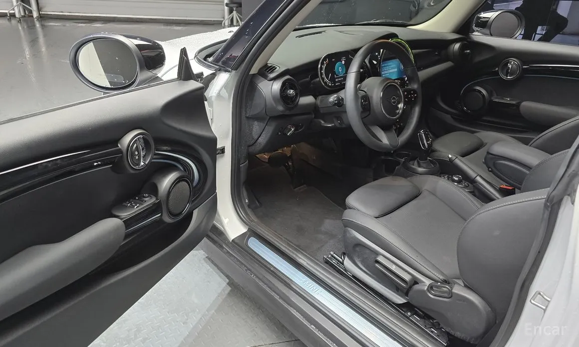 Фото 11 - Mini Cooper