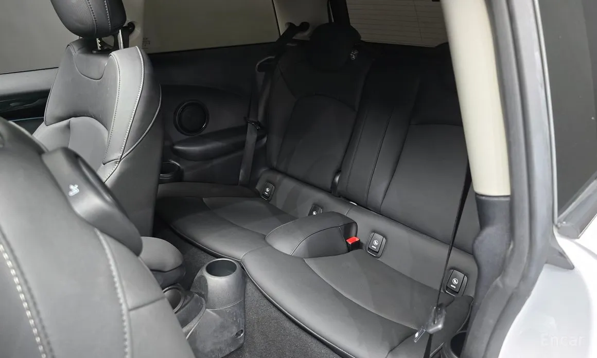 Фото 12 - Mini Cooper