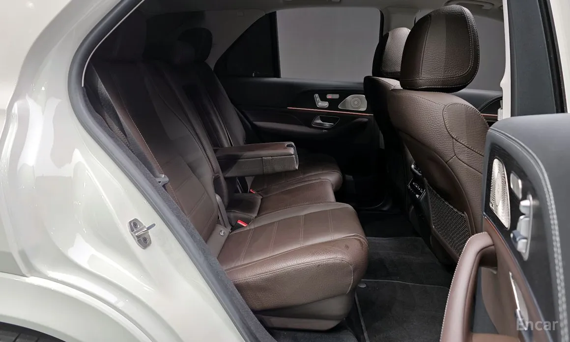 Фото 12 - Mercedes-Benz GLE-Class