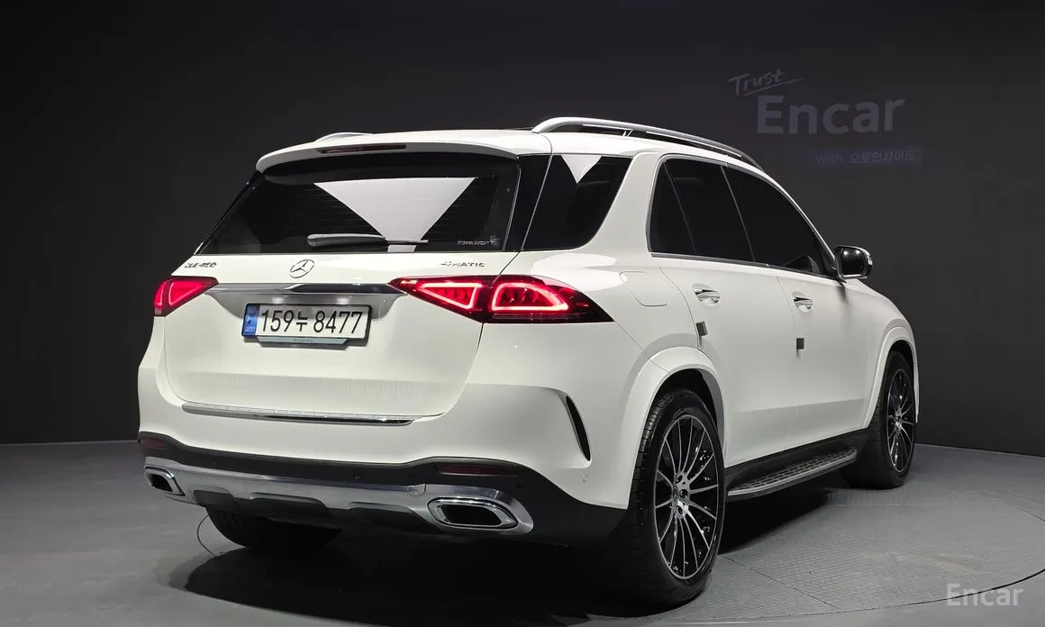 Фото 2 - Mercedes-Benz GLE-Class