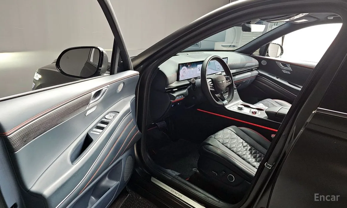 Фото 10 - Genesis GV80