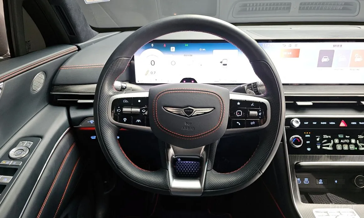 Фото 13 - Genesis GV80