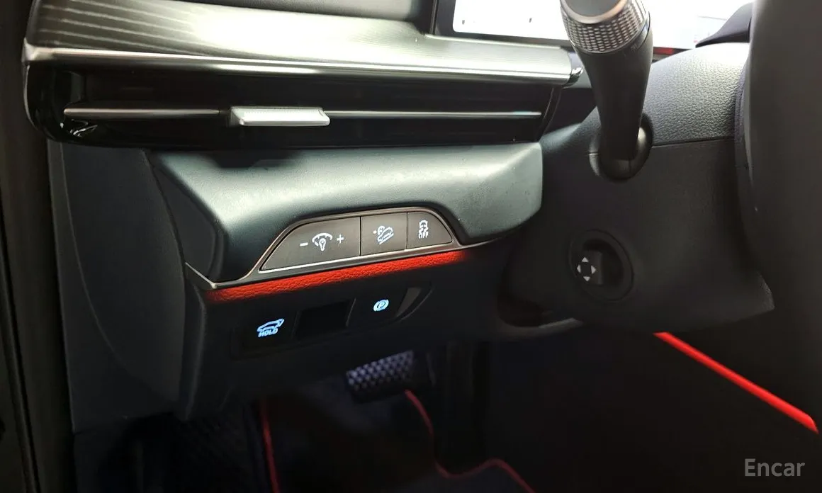 Фото 14 - Genesis GV80