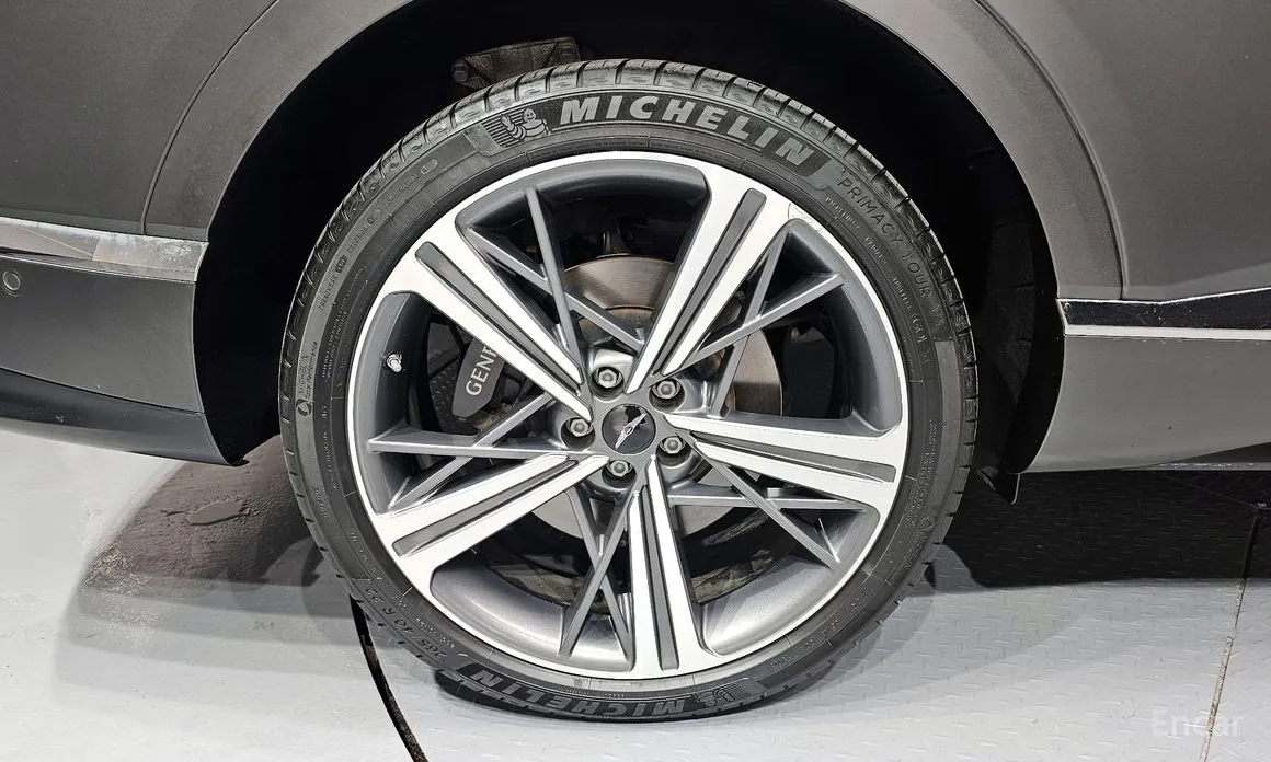 Фото 5 - Genesis GV80