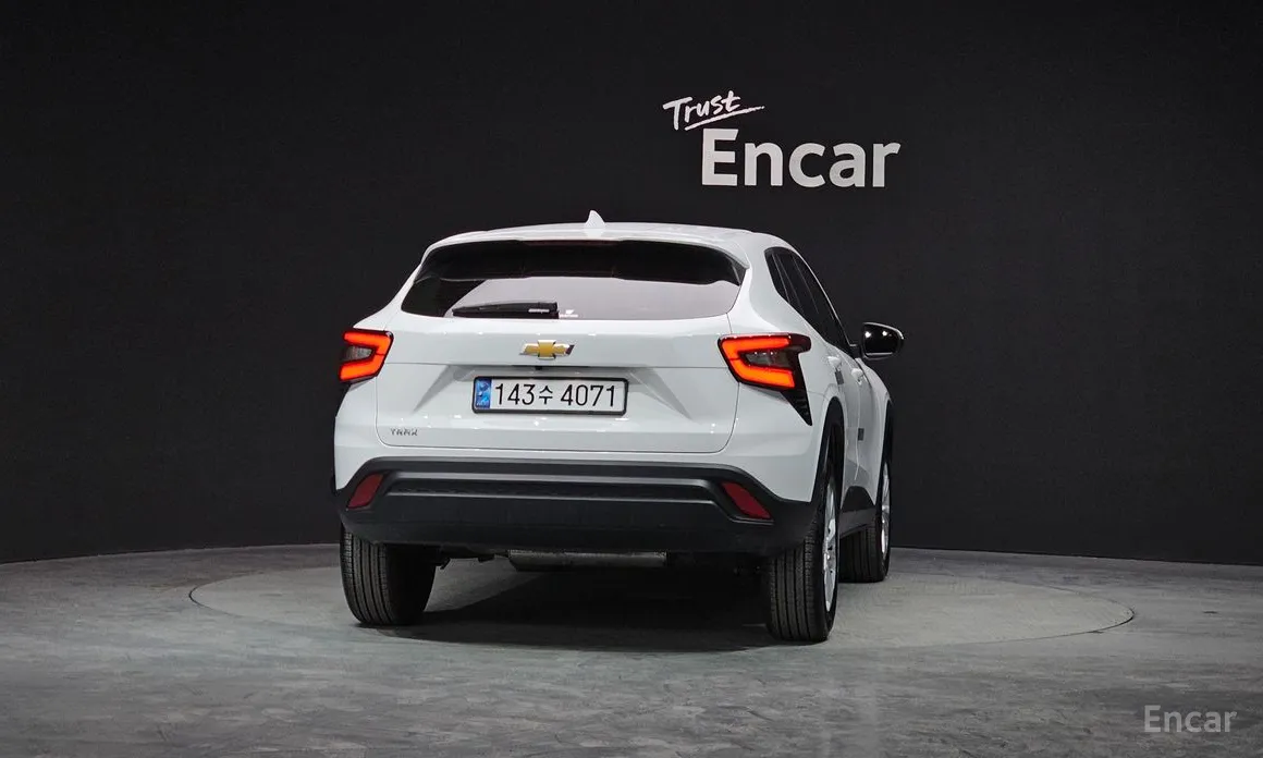 Фото 4 - Chevrolet Trax