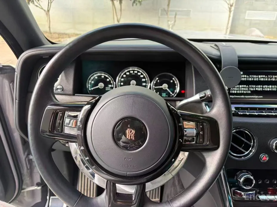 Фото 5 - Rolls-Royce Cullinan