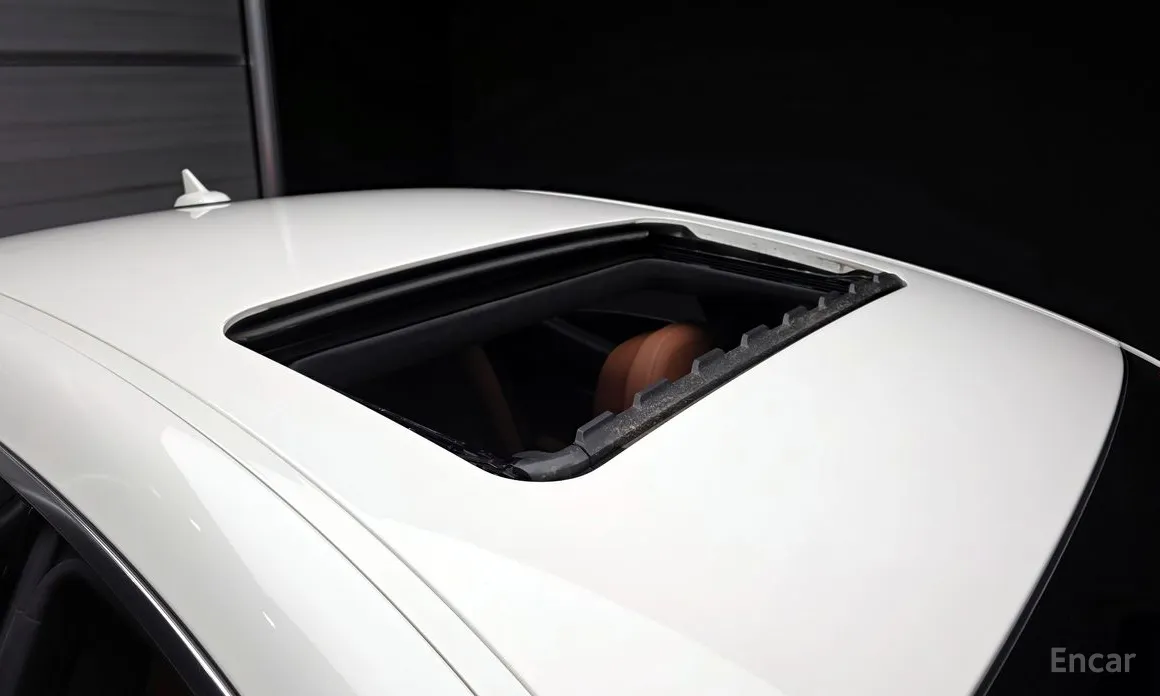 Фото 19 - Maserati Ghibli