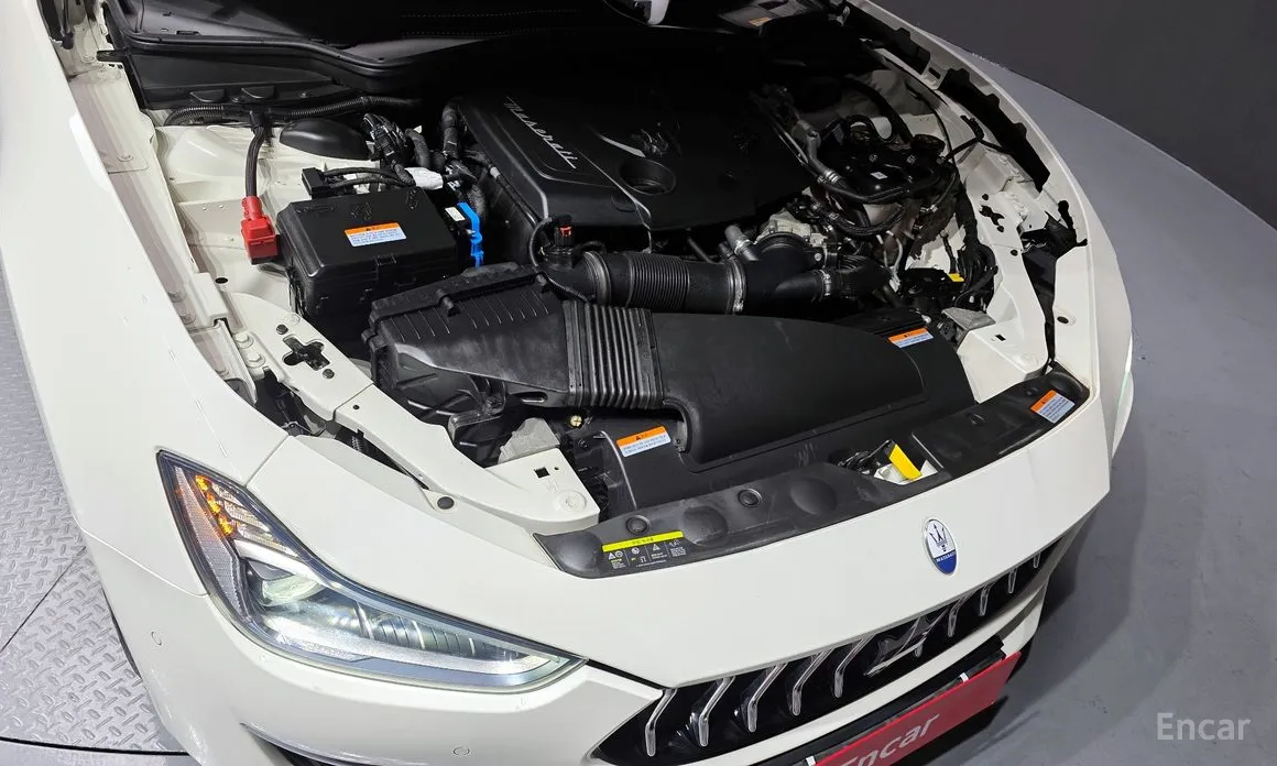 Фото 6 - Maserati Ghibli