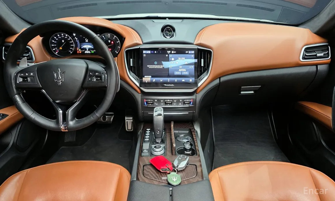 Фото 7 - Maserati Ghibli