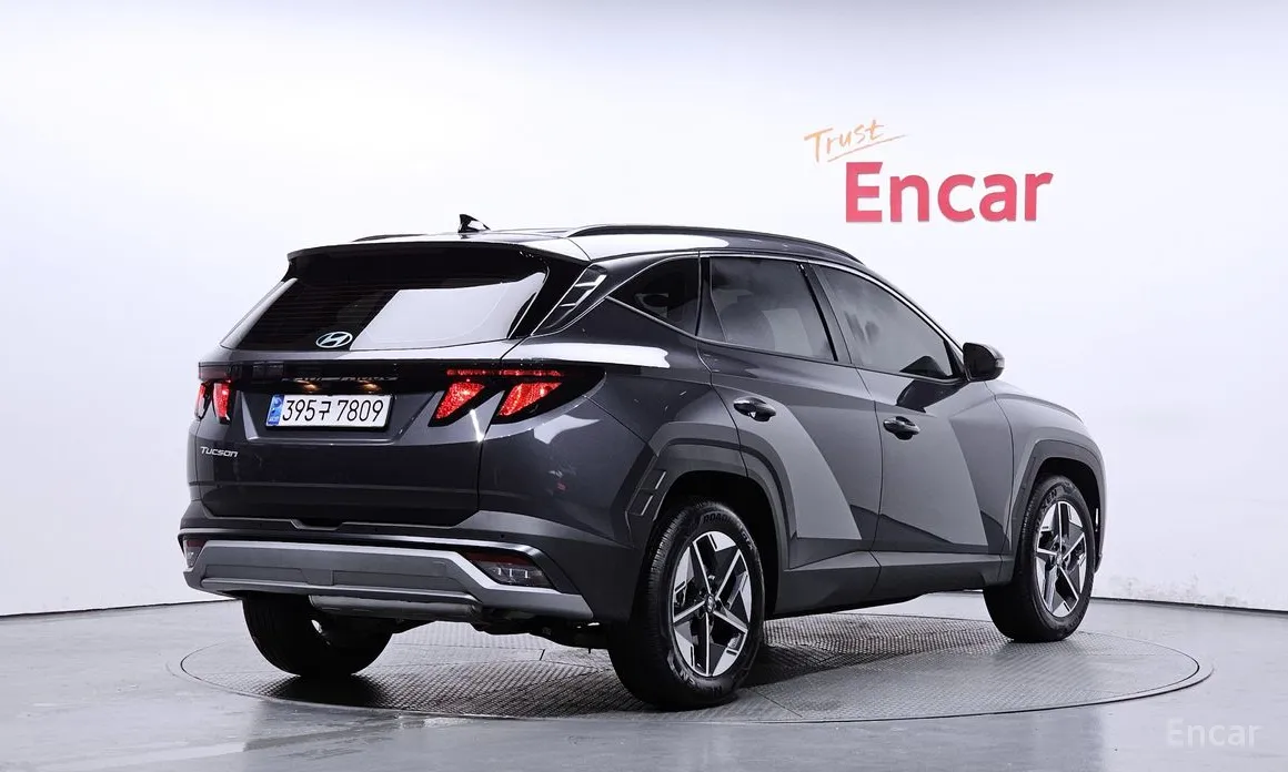 Фото 2 - Hyundai Tucson