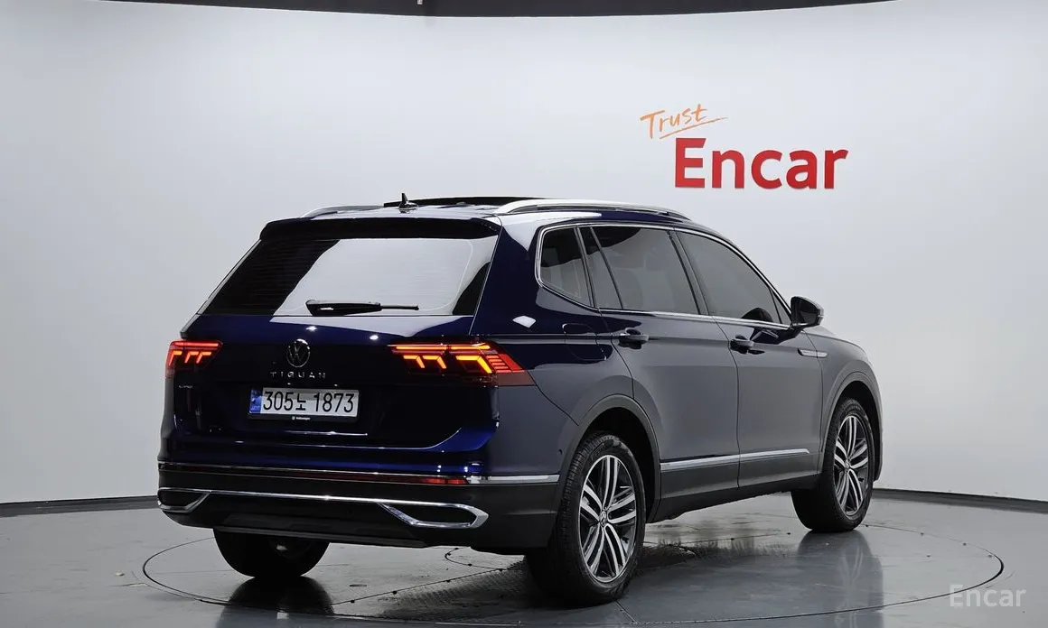 Фото 2 - Volkswagen Tiguan