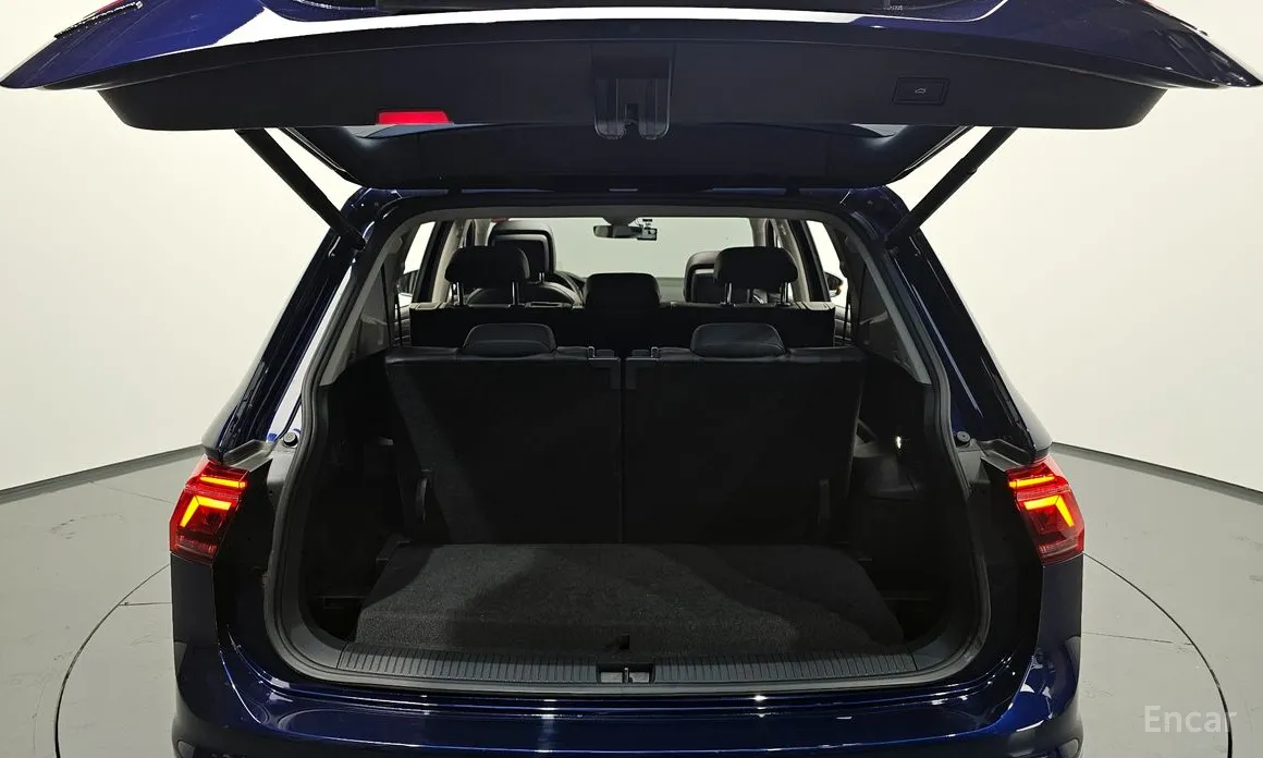 Фото 20 - Volkswagen Tiguan