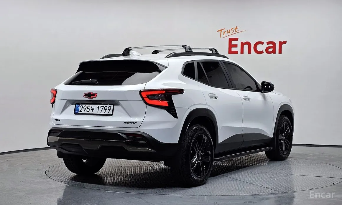 Фото 2 - Chevrolet Trax