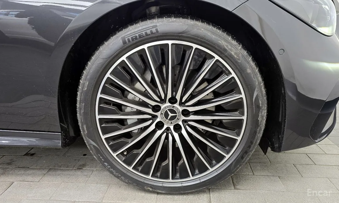 Photo 5 - Mercedes-Benz CLE-Class