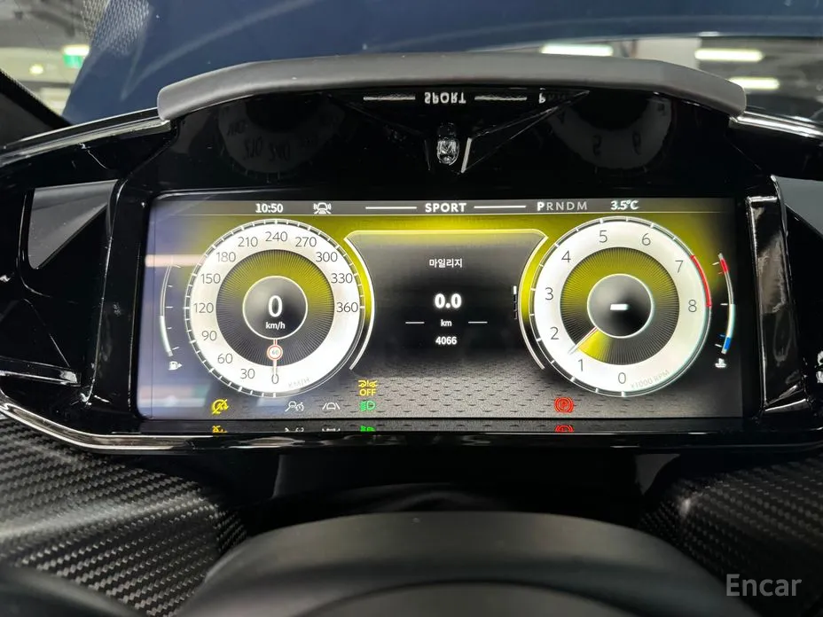 Фото 5 - Aston Martin Vantage