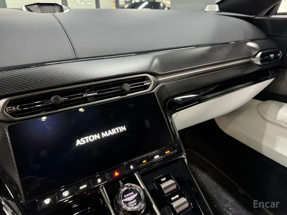 Фото 9 - Aston Martin Vantage