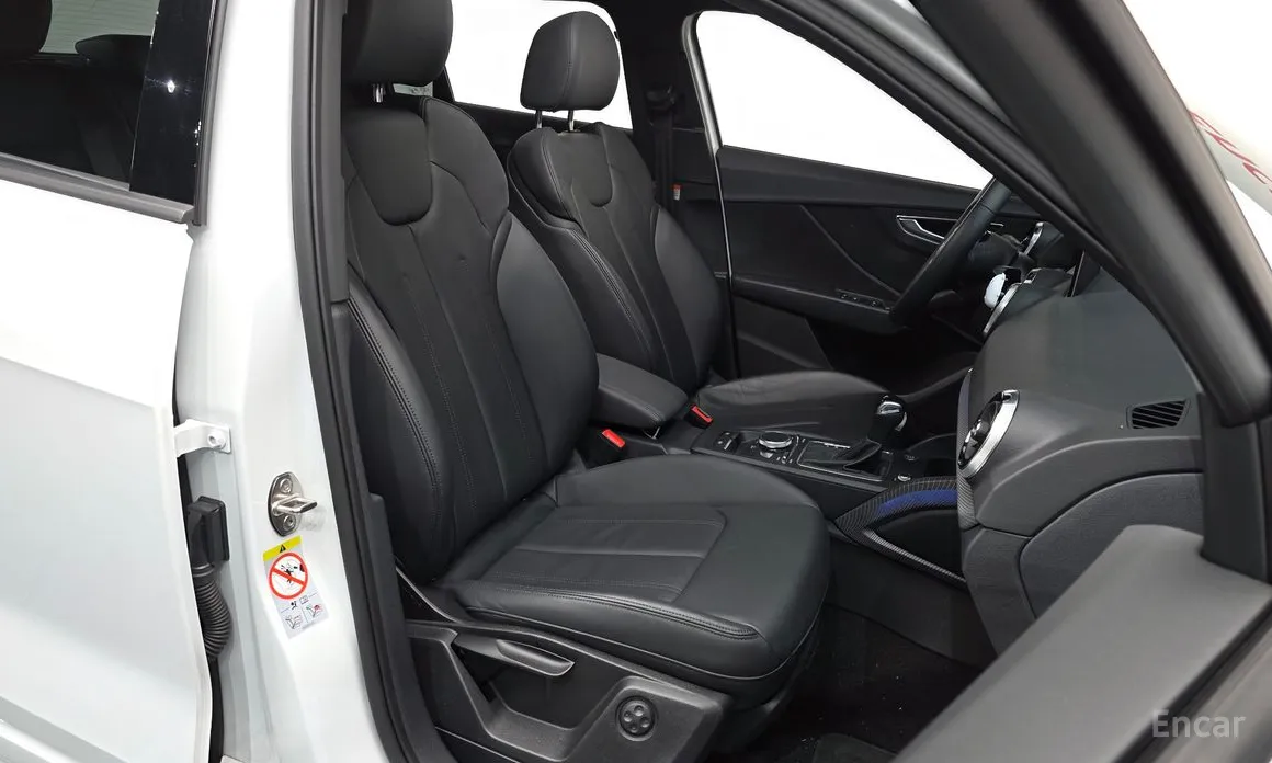 Фото 10 - Audi Q2