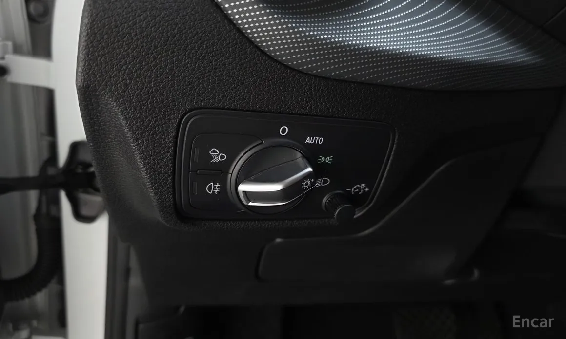 Фото 18 - Audi Q2