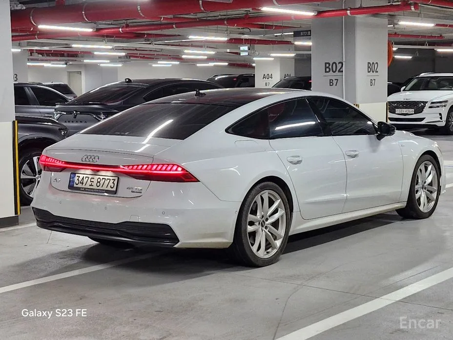 Фото 2 - Audi A7
