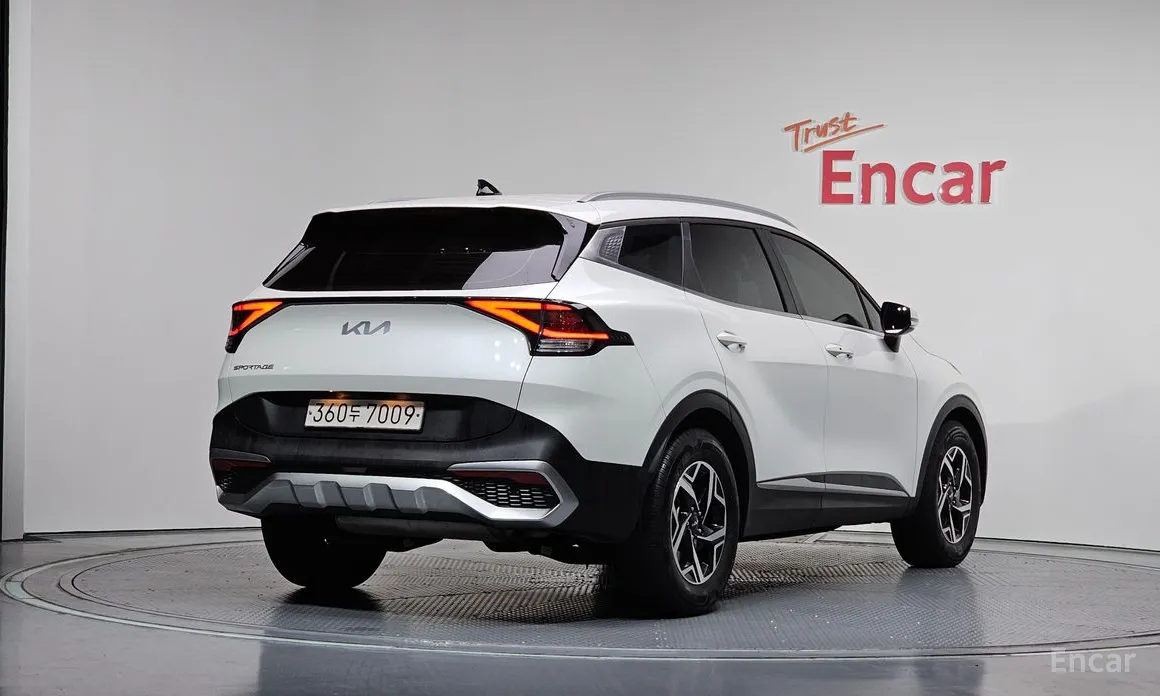 Фото 2 - Kia Sportage