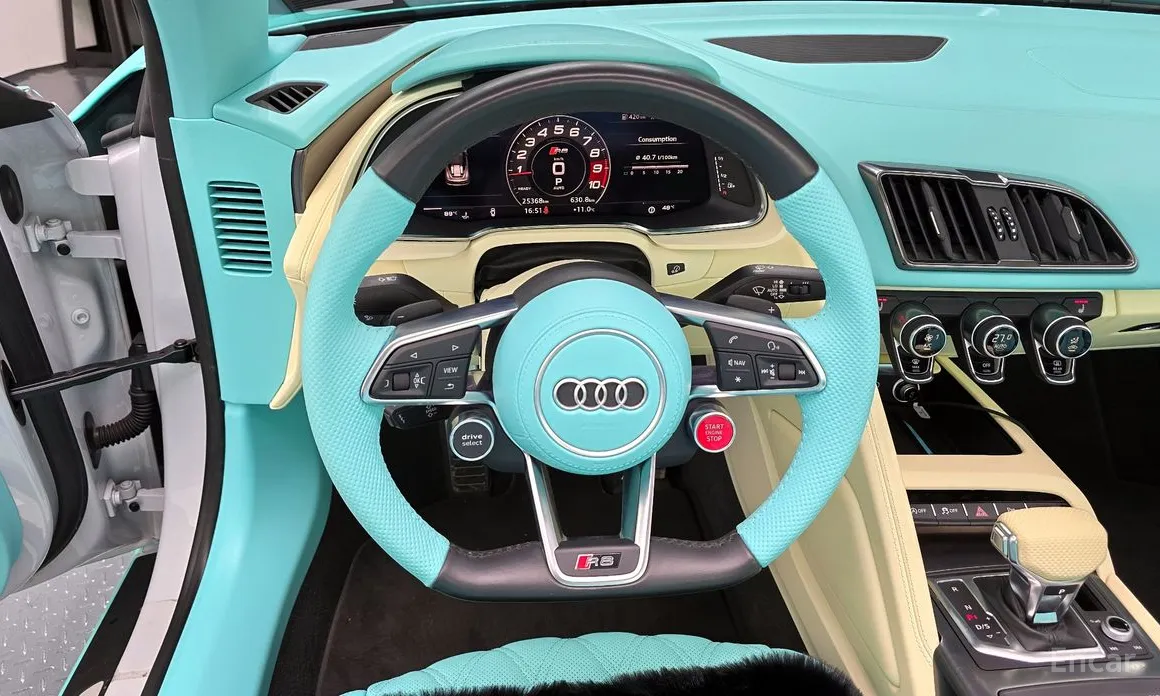 Фото 13 - Audi R8