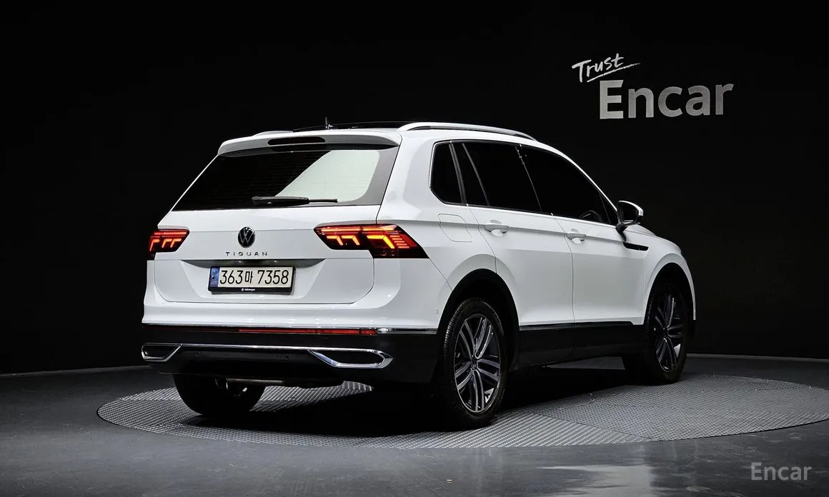 Фото 2 - Volkswagen Tiguan