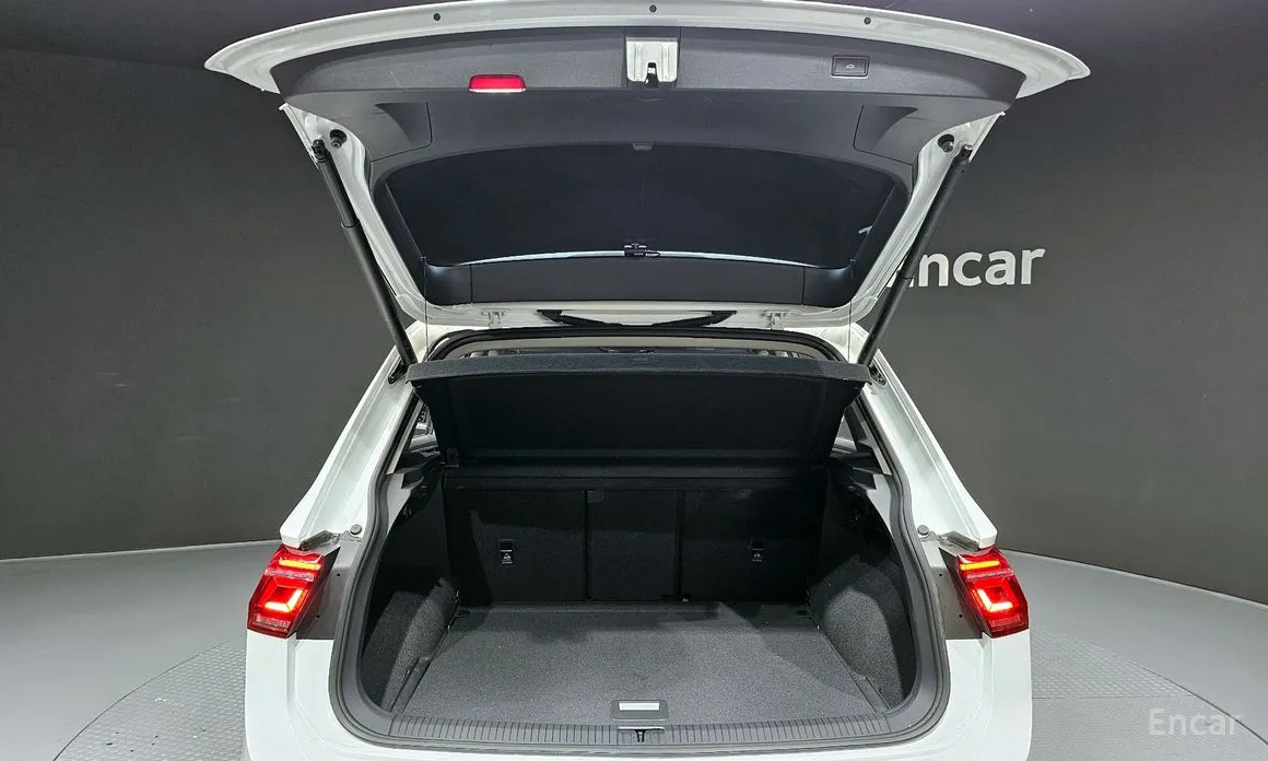 Фото 20 - Volkswagen Tiguan