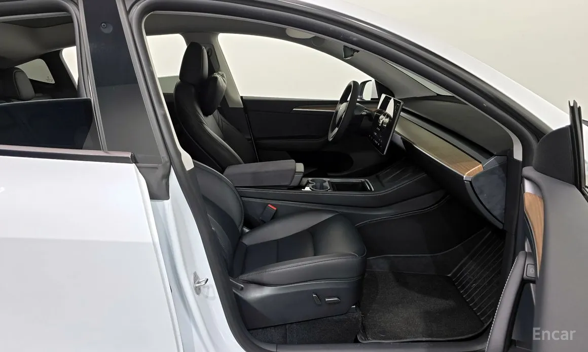 Фото 11 - Tesla Model Y